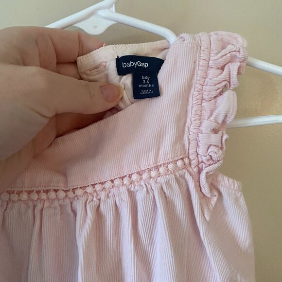 Two Sweet Gap Kids Baby Girl Dresses with Bloomers - Picture 3 of 4